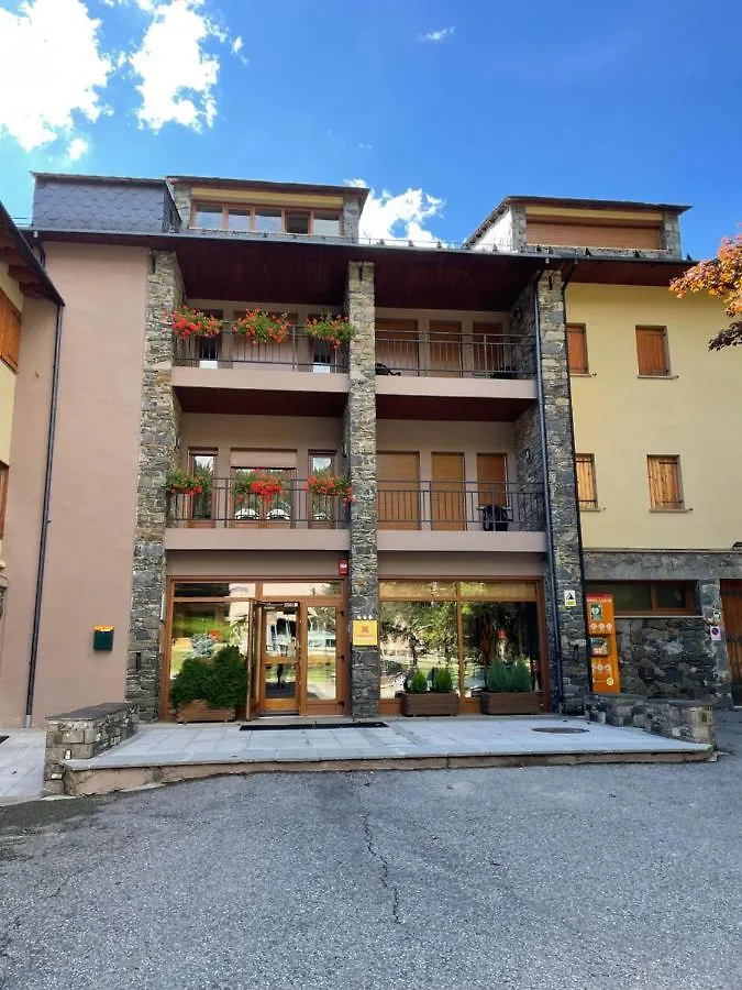 Alberg La Molina Xanascat Hostel
