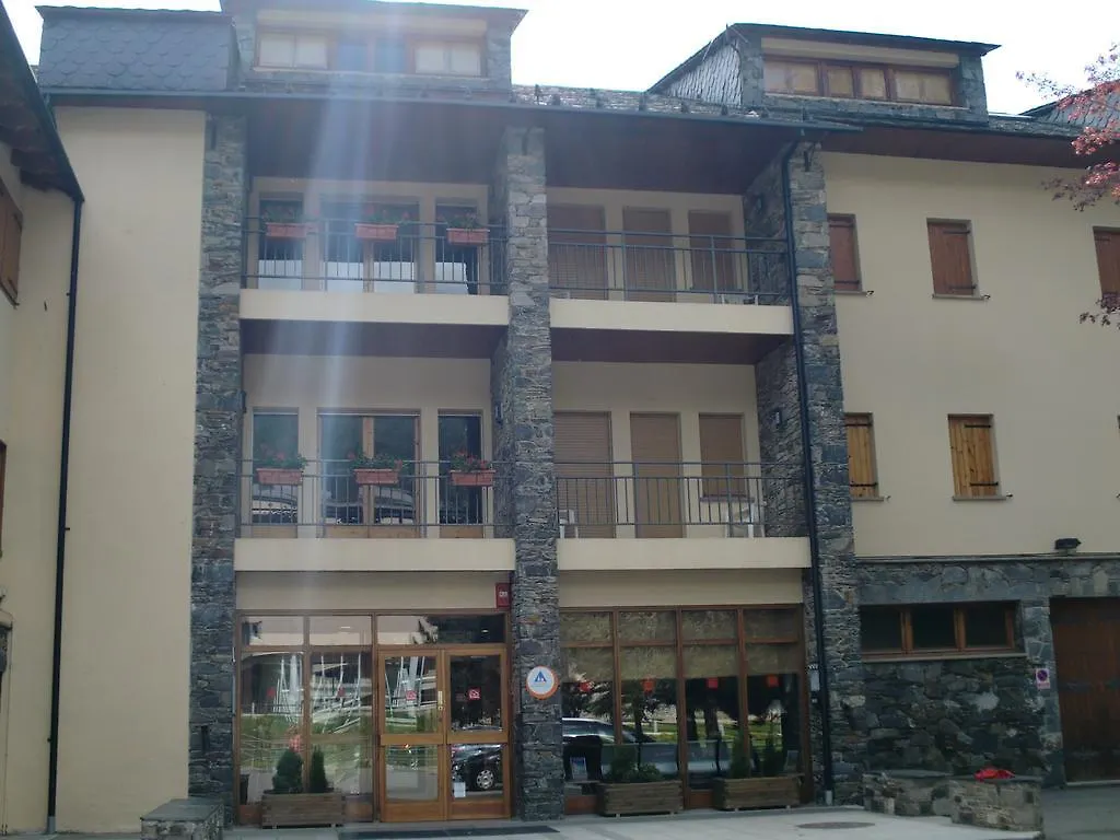 Hostel Alberg La Molina Xanascat